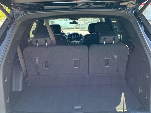 Used 2023 Chevrolet Traverse LT AWD/4WD image 15