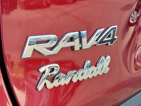 Used 2022 Toyota RAV4 LE FWD image 8