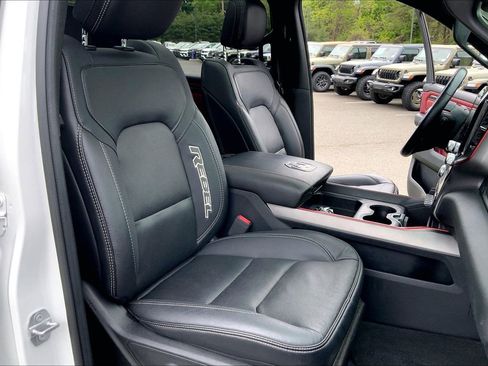 Used 2019 RAM 1500 Rebel w/ Rebel Level 2 Equipment Group AWD/4WD image 7