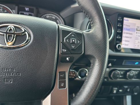 Used 2021 Toyota Tacoma TRD Off-Road image 19