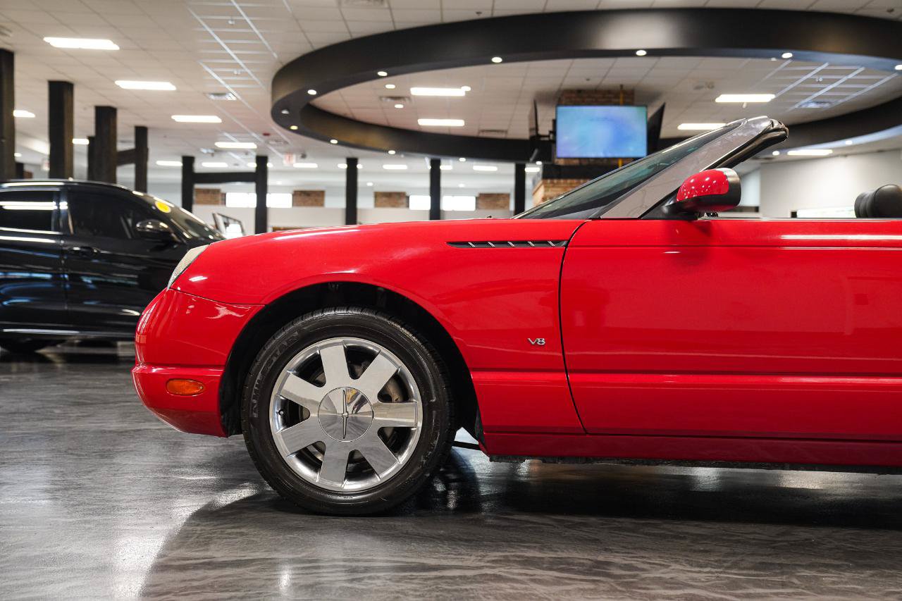 Used 2002 Ford Thunderbird RWD image 8