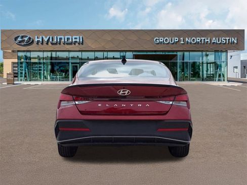 New 2025 Hyundai Elantra Sport image 6