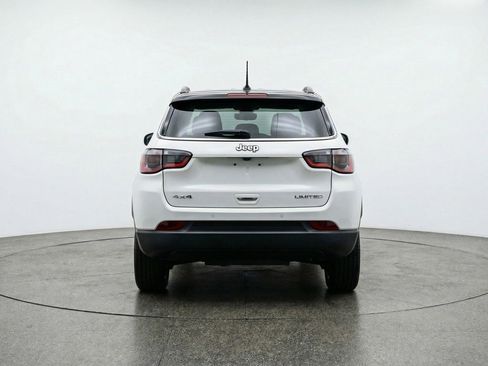 Used 2025 Jeep Compass Limited image 7