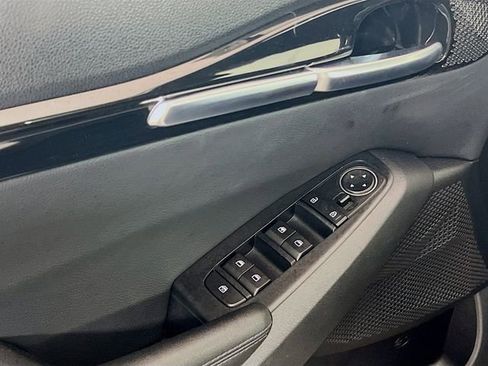 Used 2022 Kia Seltos S FWD image 17