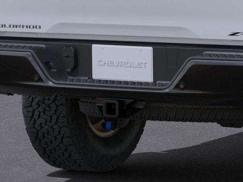 New 2025 Chevrolet Colorado ZR2 w/ Off-Road Front Bumper Package AWD/4WD image 14