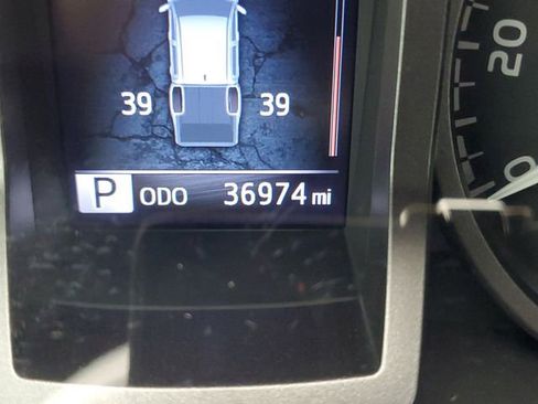 Used 2021 Toyota Tacoma TRD Sport image 27