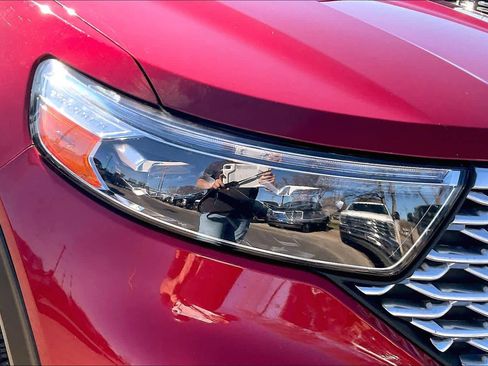 Used 2023 Ford Explorer Platinum w/ Technology Package image 26