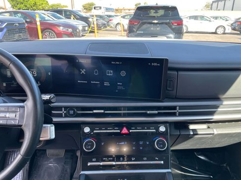 Used 2024 Hyundai Santa Fe SEL image 17