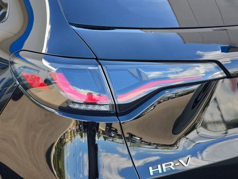 Used 2024 Honda HR-V EX-L image 34
