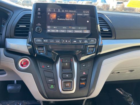 Used 2018 Honda Odyssey EX-L image 17