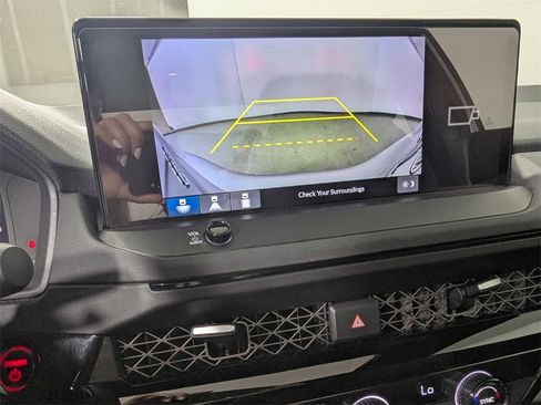 Used 2023 Honda Accord Sport image 25