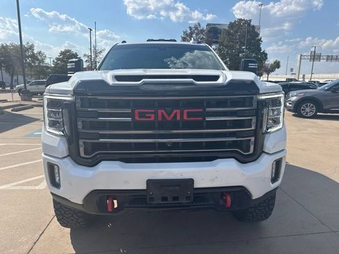 Used 2021 GMC Sierra 2500 AT4 w/ AT4 Premium Plus Package AWD/4WD image 3