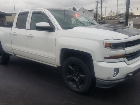 Used 2018 Chevrolet Silverado 1500 LT w/ All Star Edition AWD/4WD image 7