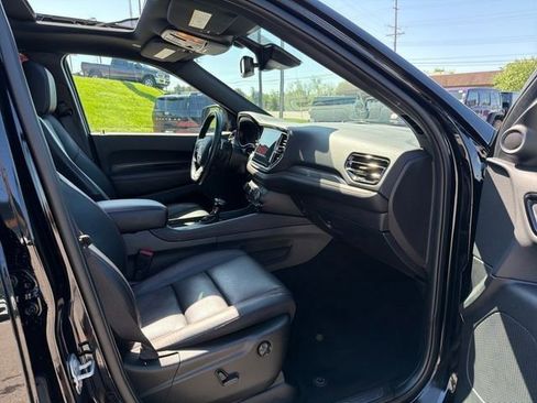 Used 2025 Dodge Durango GT AWD/4WD image 35