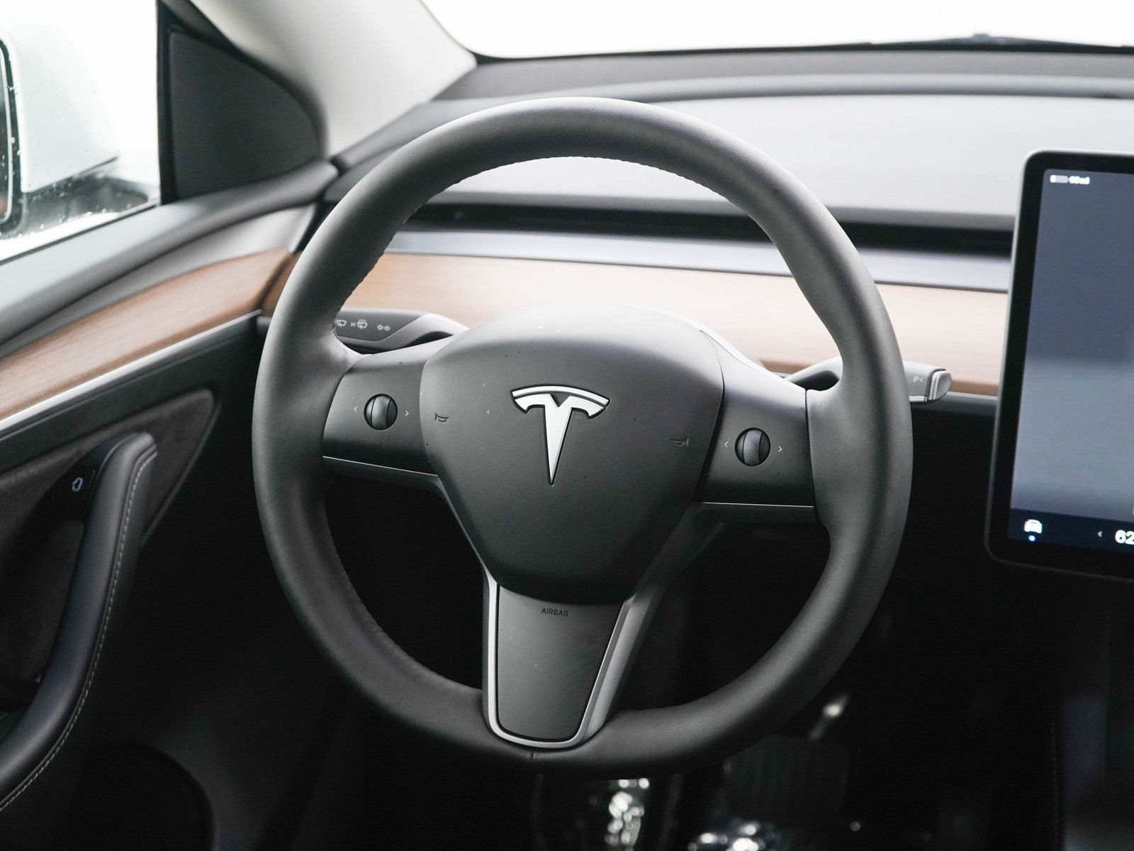 Used 2023 Tesla Model Y Long Range AWD/4WD image 14