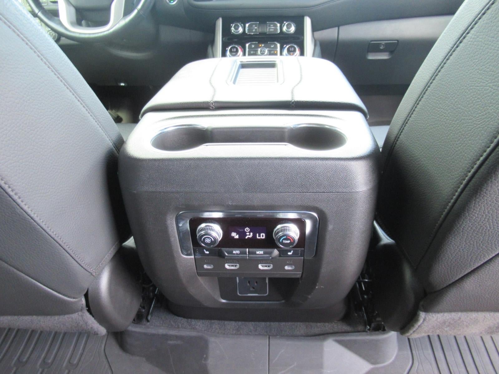 Used 2024 GMC Yukon Denali w/ Advanced Technology Package AWD/4WD image 38