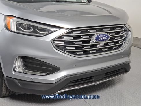Used 2022 Ford Edge Titanium w/ Equipment Group 301A AWD/4WD image 11
