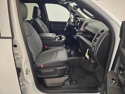 New 2026 RAM 3500 Tradesman AWD/4WD image 28