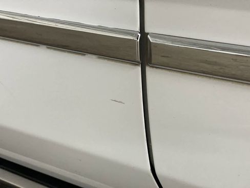 Used 2016 GMC Yukon Denali w/ Open Road Package image 32