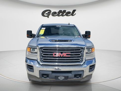 Used 2017 GMC Sierra 2500 SLE w/ Suspension Package, Off-Road AWD/4WD image 2