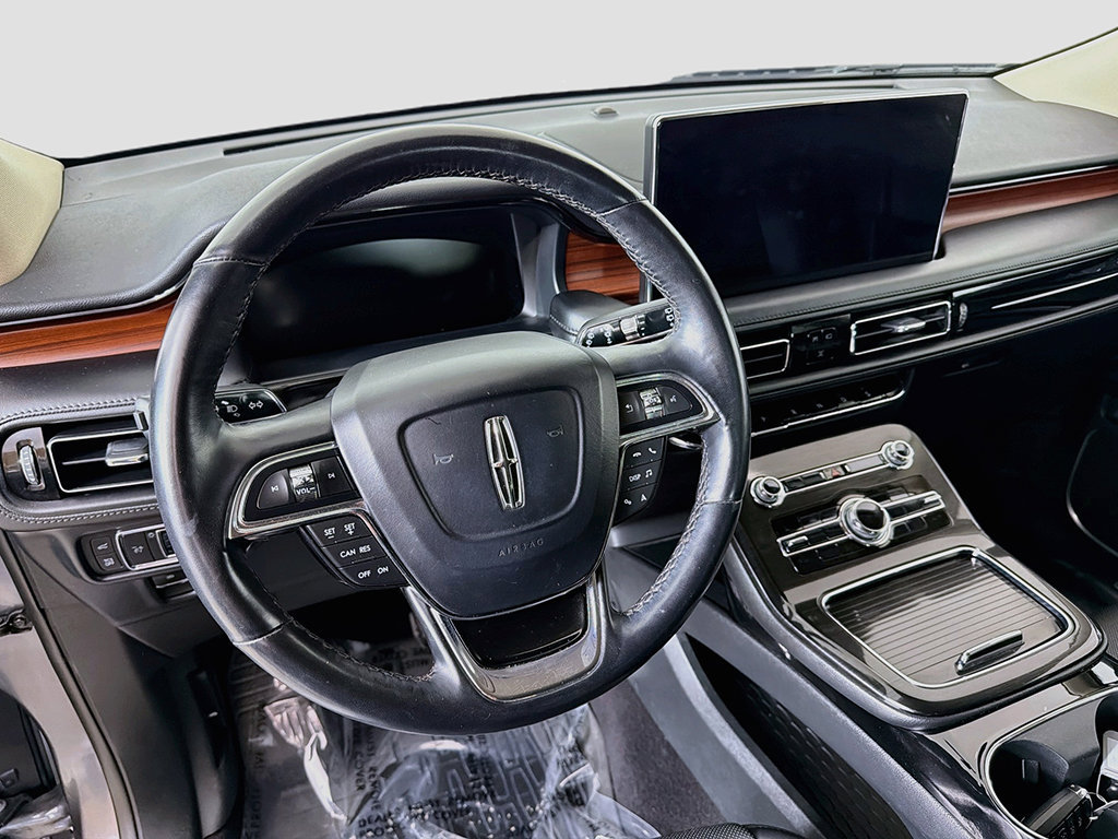 Used 2023 Lincoln Nautilus Reserve AWD/4WD image 23