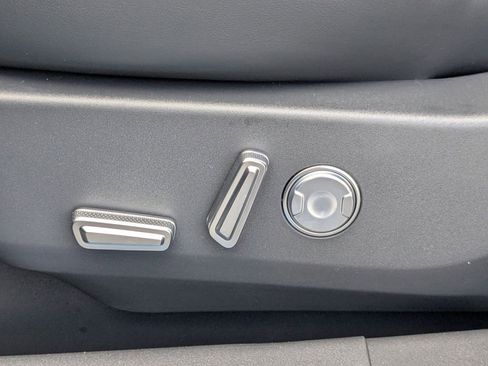 New 2026 Lincoln Nautilus Premier w/ Equipment Group 102A AWD/4WD image 20