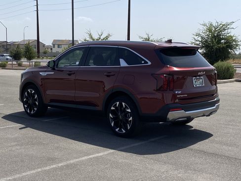New 2025 Kia Sorento EX image 3