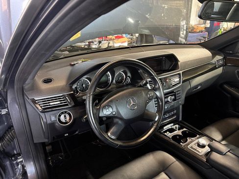 Used 2011 Mercedes-Benz E 350 4MATIC Sedan image 15