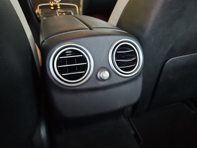 Used 2018 Mercedes-Benz C 300 Sedan image 18