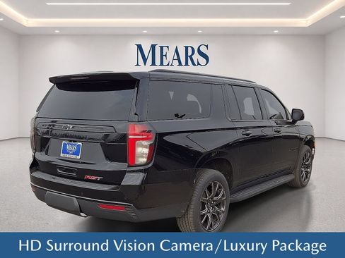 Used 2024 Chevrolet Suburban RST w/ Luxury Package AWD/4WD image 6