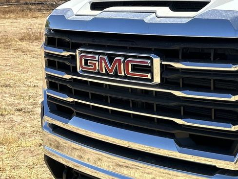 New 2026 GMC Sierra 3500 SLE w/ SLE Convenience Package RWD image 28