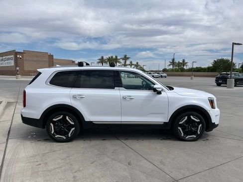 Used 2024 Kia Telluride S w/ S Sunroof Package image 5