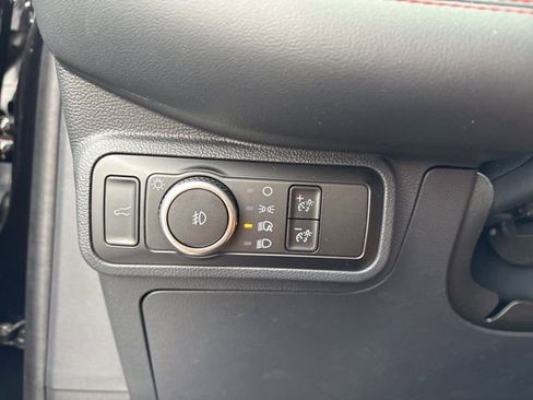 Used 2025 Ford Explorer ST-Line image 25