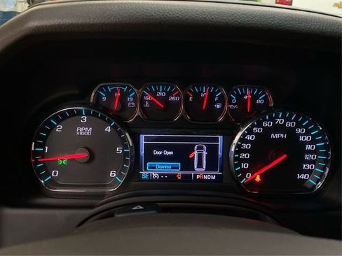 Used 2016 Chevrolet Tahoe LT w/ Luxury Package AWD/4WD image 21
