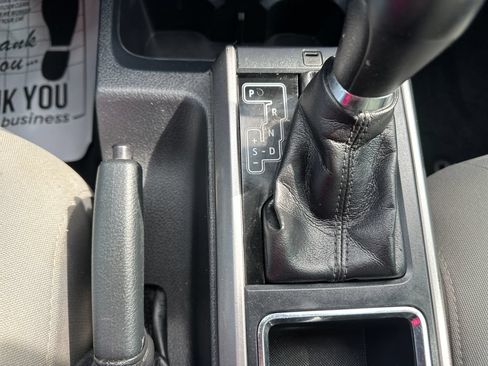 Used 2018 Toyota Tacoma SR5 RWD image 25