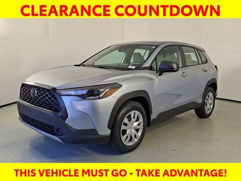 Used 2023 Toyota Corolla Cross L image 4