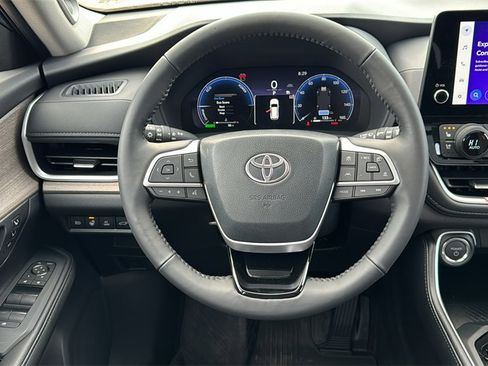 New 2026 Toyota Grand Highlander Limited image 25
