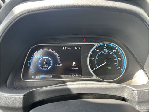 Used 2025 Nissan Leaf S FWD image 19