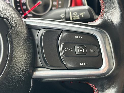 Used 2021 Jeep Gladiator Rubicon AWD/4WD image 32