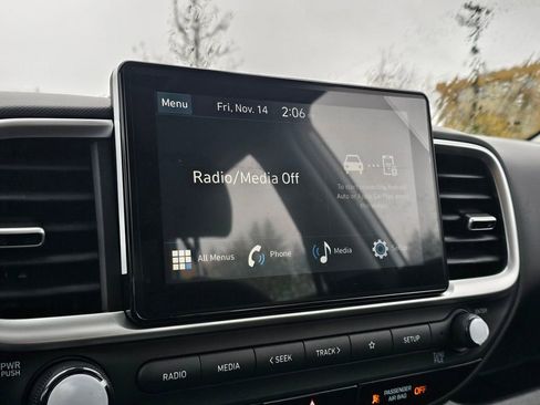 Used 2026 Hyundai Venue SEL image 19