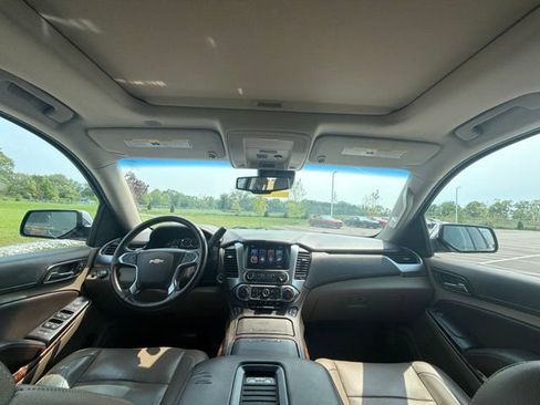 Used 2017 Chevrolet Tahoe Premier AWD/4WD image 28