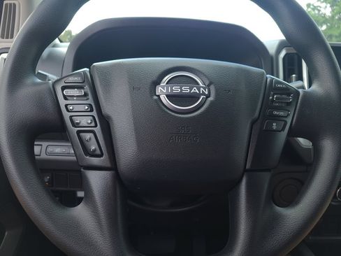 Certified 2025 Nissan Frontier SV RWD image 25