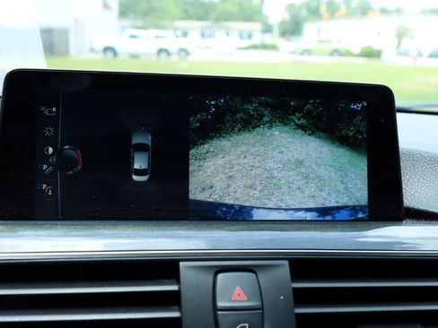 Used 2017 BMW 330i Sedan image 20