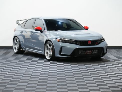 Used 2024 Honda Civic Type R image 5