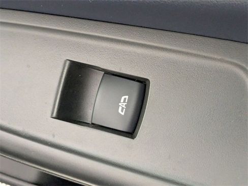 Certified 2023 Chevrolet Bolt EUV LT w/ Convenience Package image 34