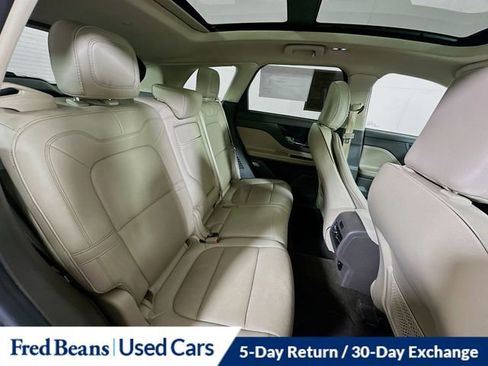 Certified 2022 Lincoln Corsair Standard w/ Premium Package image 30