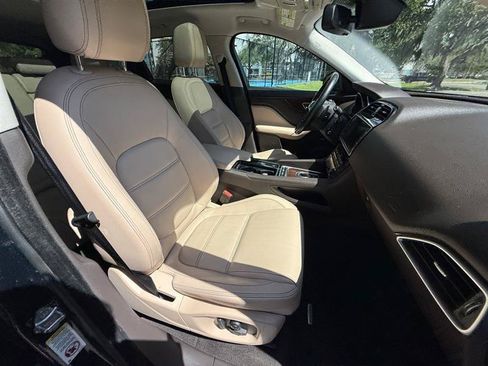 Used 2018 Jaguar F-PACE Prestige AWD/4WD image 21