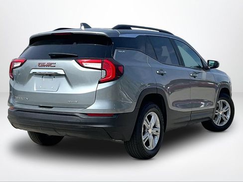 Used 2023 GMC Terrain SLE w/ Driver Convenience Package AWD/4WD image 3