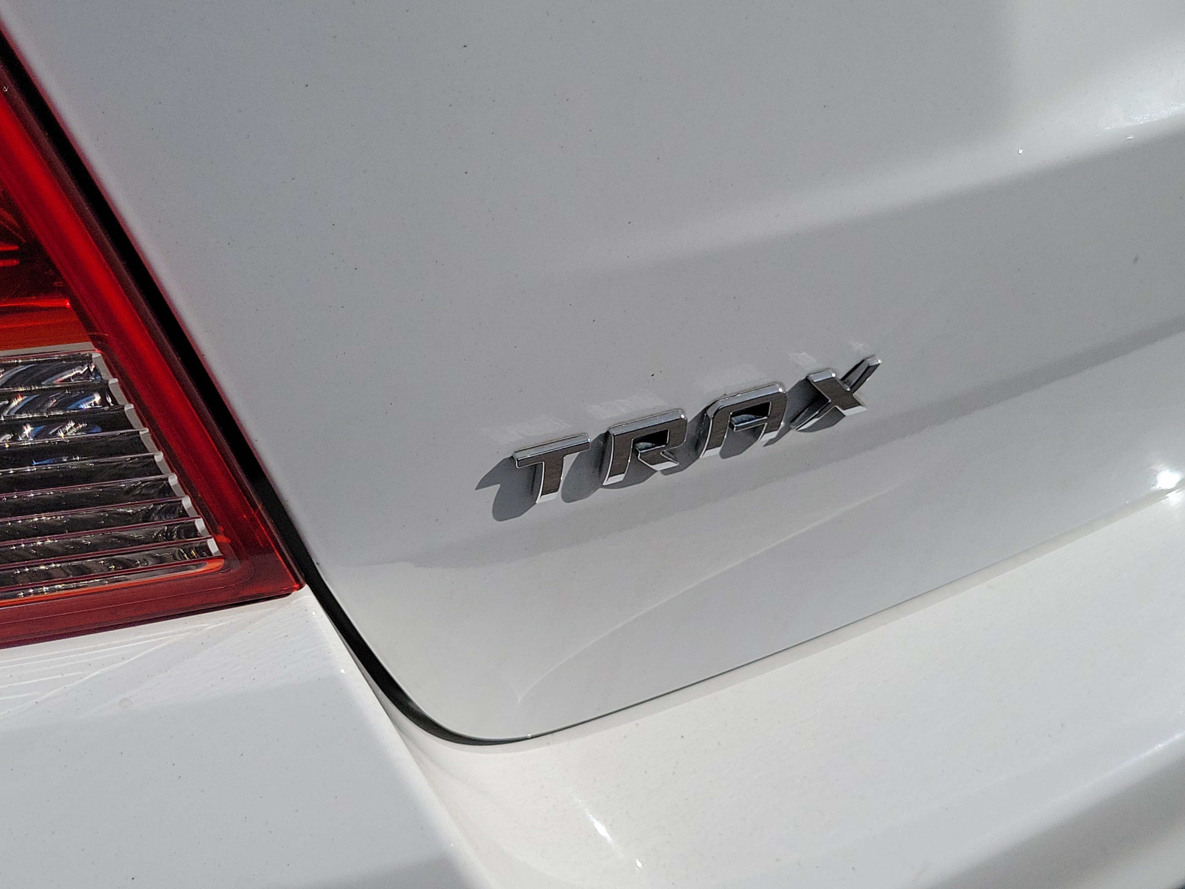 Used 2020 Chevrolet Trax LS FWD image 5