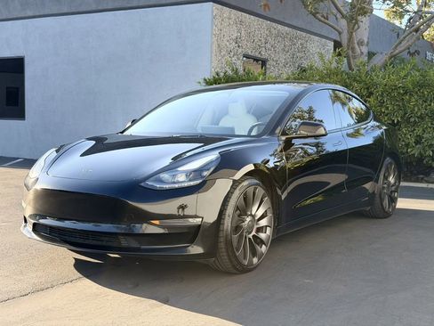 Used 2022 Tesla Model 3 Performance image 5